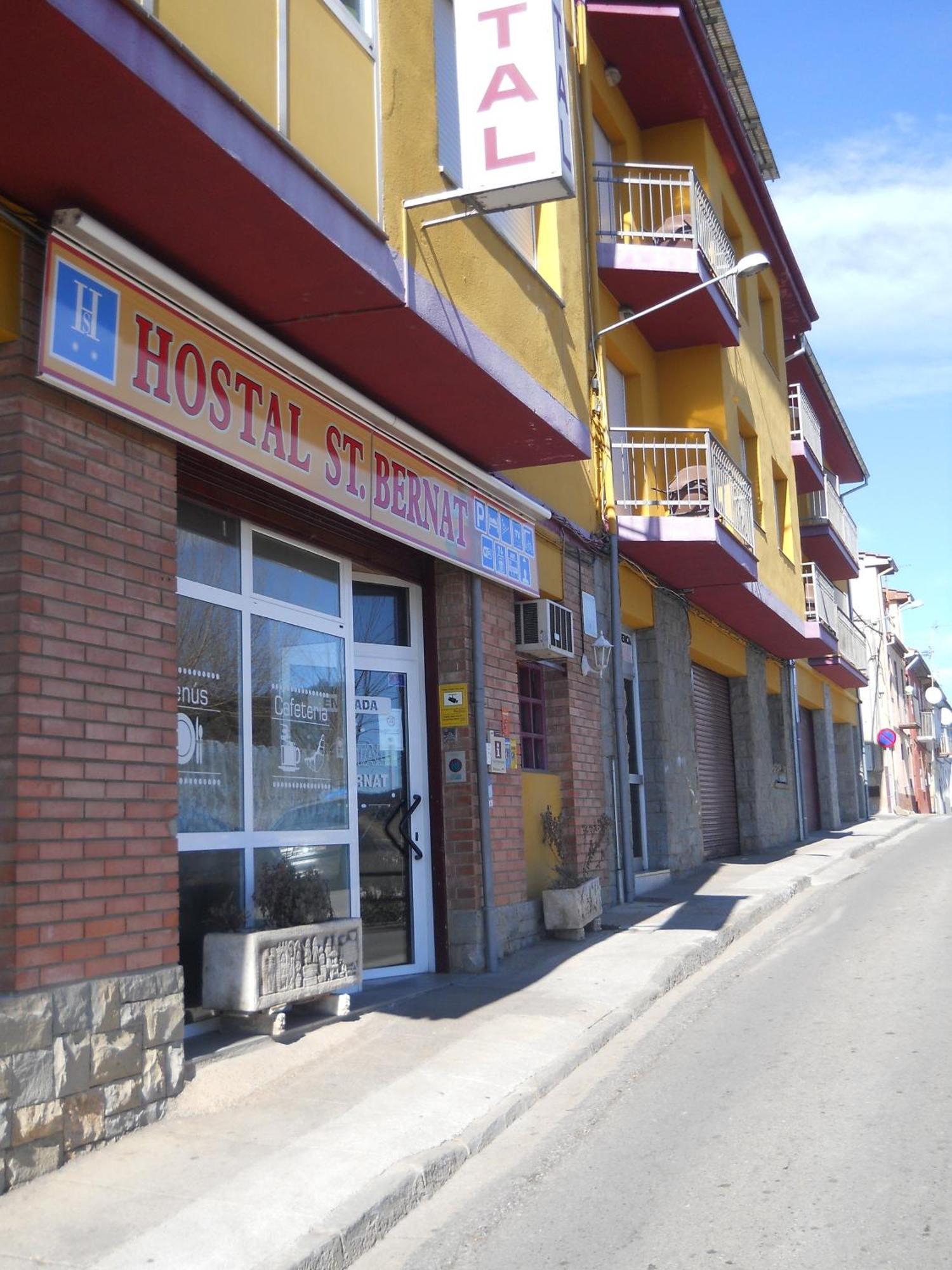 Hostal Sant Bernat Olot Exterior foto