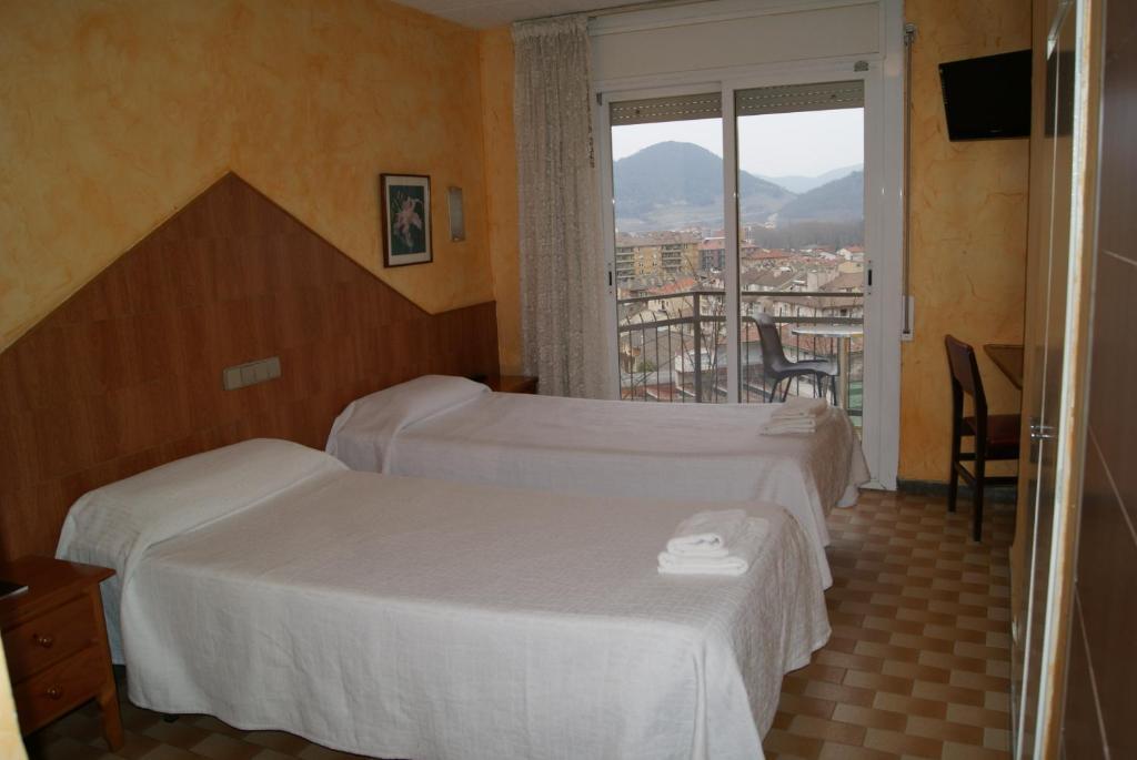 Hostal Sant Bernat Olot Quarto foto